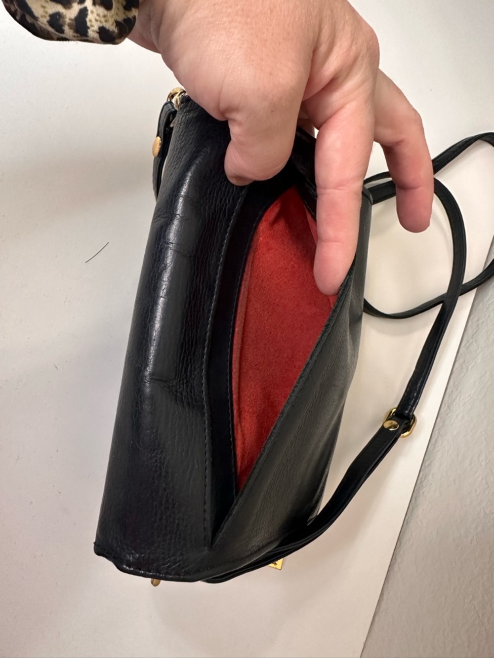 Hammitt Black Leather Crossbody Bag with Red Suede Interior Removable Strap - Picture 13 of 14